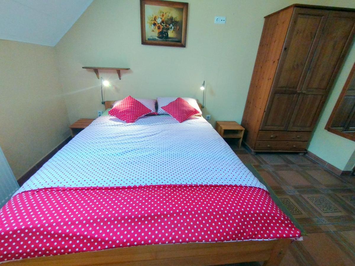 Burg Apartman Gyula Zewnętrze zdjęcie