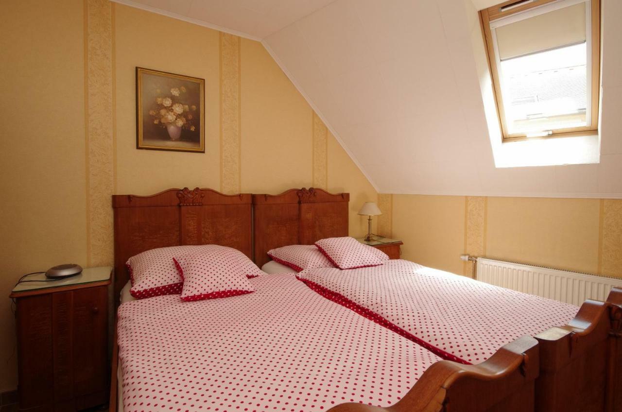 Burg Apartman Gyula Zewnętrze zdjęcie